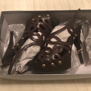 Platform high heeled sandal by Jessica Simpson